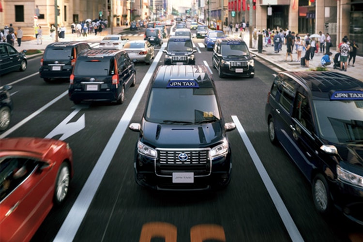 TOYOTA が“おもてなしの心”を注いだ次世代タクシー車両 JPN TAXI を発表