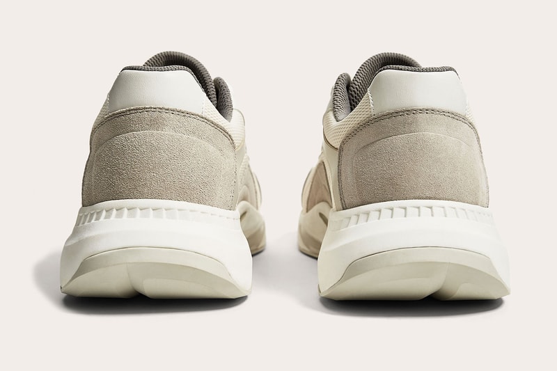 ZARA より YEEZY Wave Runner 700 にそっくりな新作フットウェアが登場 ザラ