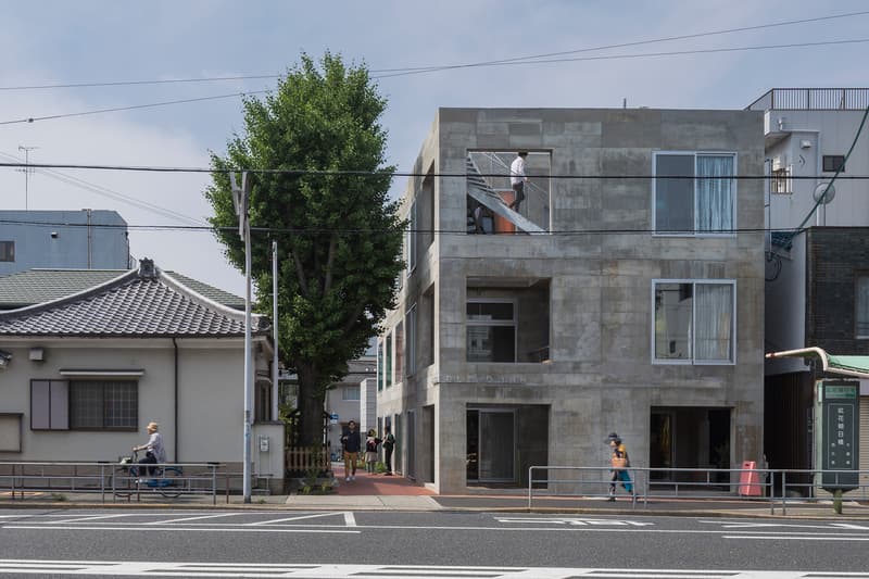 大阪の下町にあるカラフルなカーテンが目を引く宿泊施設 The Blend Inn をチェック osaka 大阪　旅行　ホテル ゲストハウス カーテン カラフル  梅香