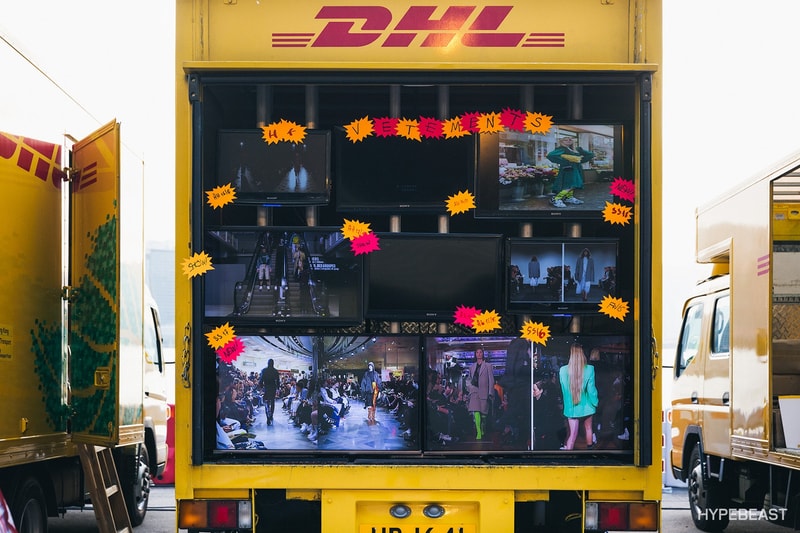 DHL 一色で埋め尽くされた Vetements の香港限定ポップアップ お土産に模したグッズなどを販売したフリーマーケット仕様の一大イベントは必見