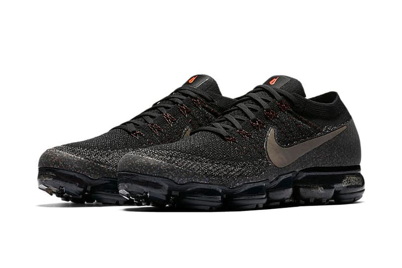 Nike Air VaporMax からブラックに細部のクリムゾンがアクセントを効かせる最新作が登場 ナイキ ヴェイパー マックス クリムゾン 新作 ブラック ダークマッシュルーム