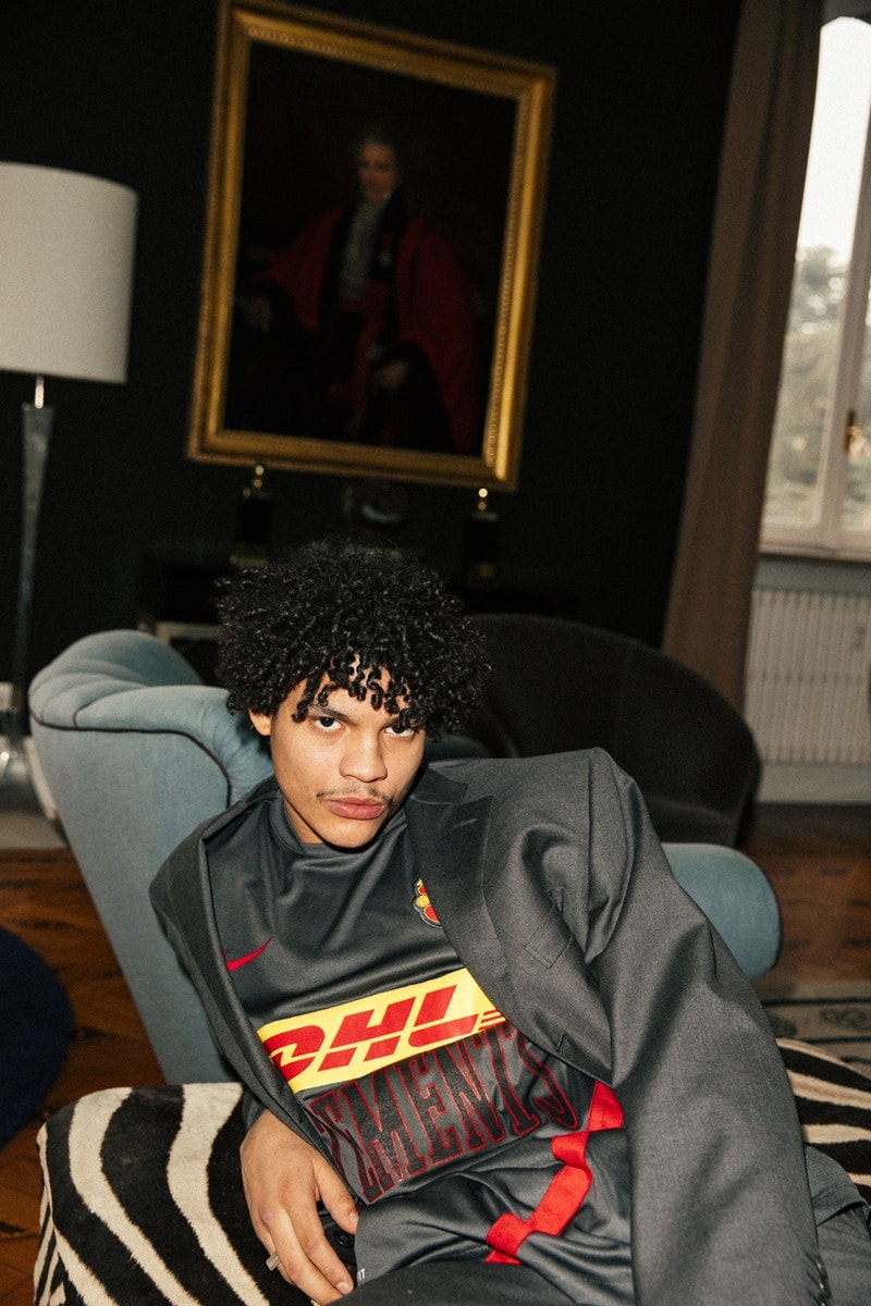 ミラノのカルチャー誌 NSS 恒例のパロディ企画コレクション Les Vêtements de Football に数々の新作が登場 Vetements ヴェトモン ハイプビースト