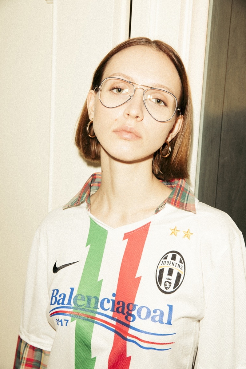 ミラノのカルチャー誌 NSS 恒例のパロディ企画コレクション Les Vêtements de Football に数々の新作が登場 Vetements ヴェトモン ハイプビースト