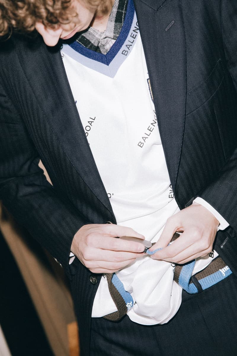 ミラノのカルチャー誌 NSS 恒例のパロディ企画コレクション Les Vêtements de Football に数々の新作が登場 Vetements ヴェトモン ハイプビースト