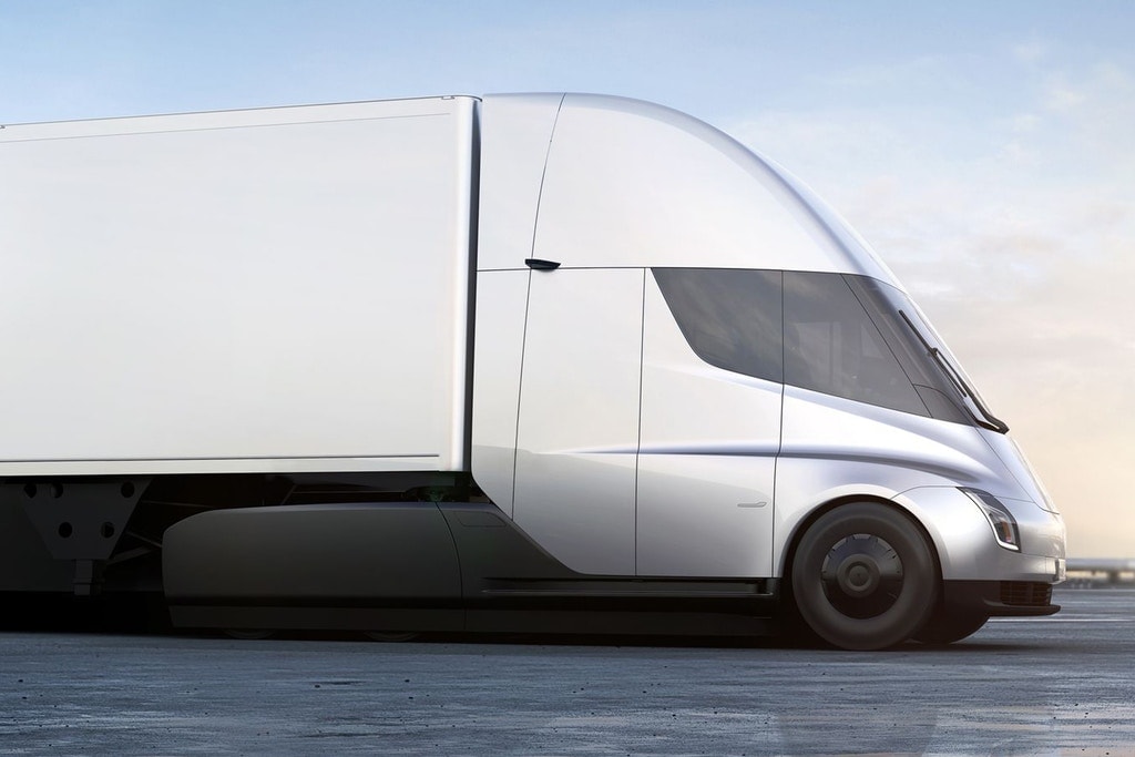 世界が注目する Tesla の EV トラックの価格が遂に発表 テスラ 電気自動車 EV トラック 価格 ハイプビースト HYPEBEAST イーロン マスク Elon Musk