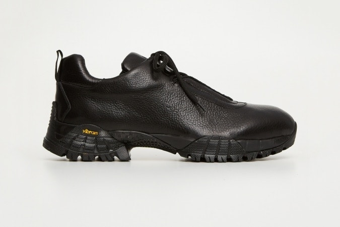 ALYX より2018年春に向け高級感のあるハイキングブーツ4足が登場 アリクス ハイキング vibram　ソール レザー　ホワイト ブラック ハイプビースト