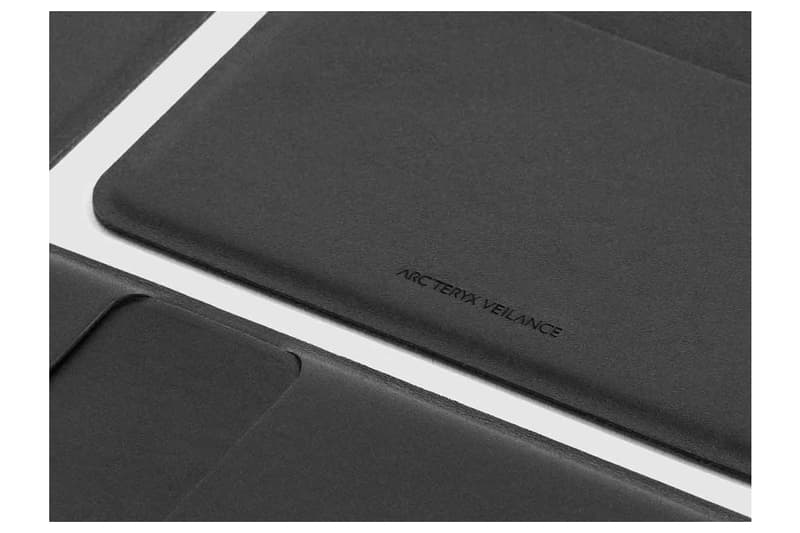 ARC’TERYX VEILANCE の縫い目のないレザーケースグッズに注目 アークテリクス ヴェイランス HYPEBEAST ハイプビースト