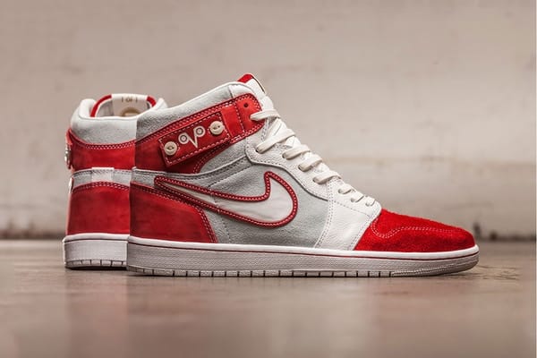 オーストラリアのシューズカスタマイザーが Drake に贈った超豪華カスタム Air Jordan 1 をチェック