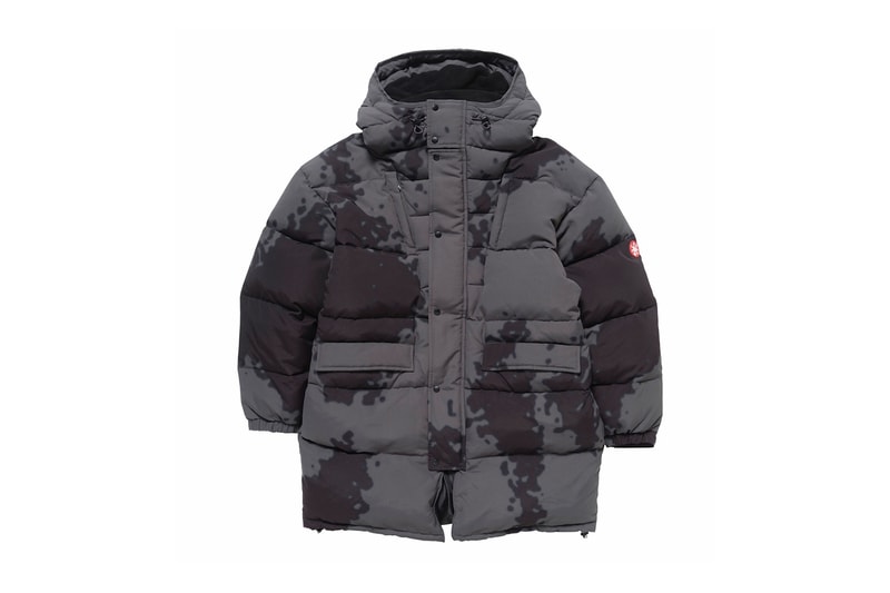 Cav Empt の2017年秋冬コレクションより待望のロングダウンがデリバリー 高い防寒性と気の利いたデザインが嬉しい逸品は今冬のマストハブでは？ シーイー HYPEBEAST ハイプビースト アウター