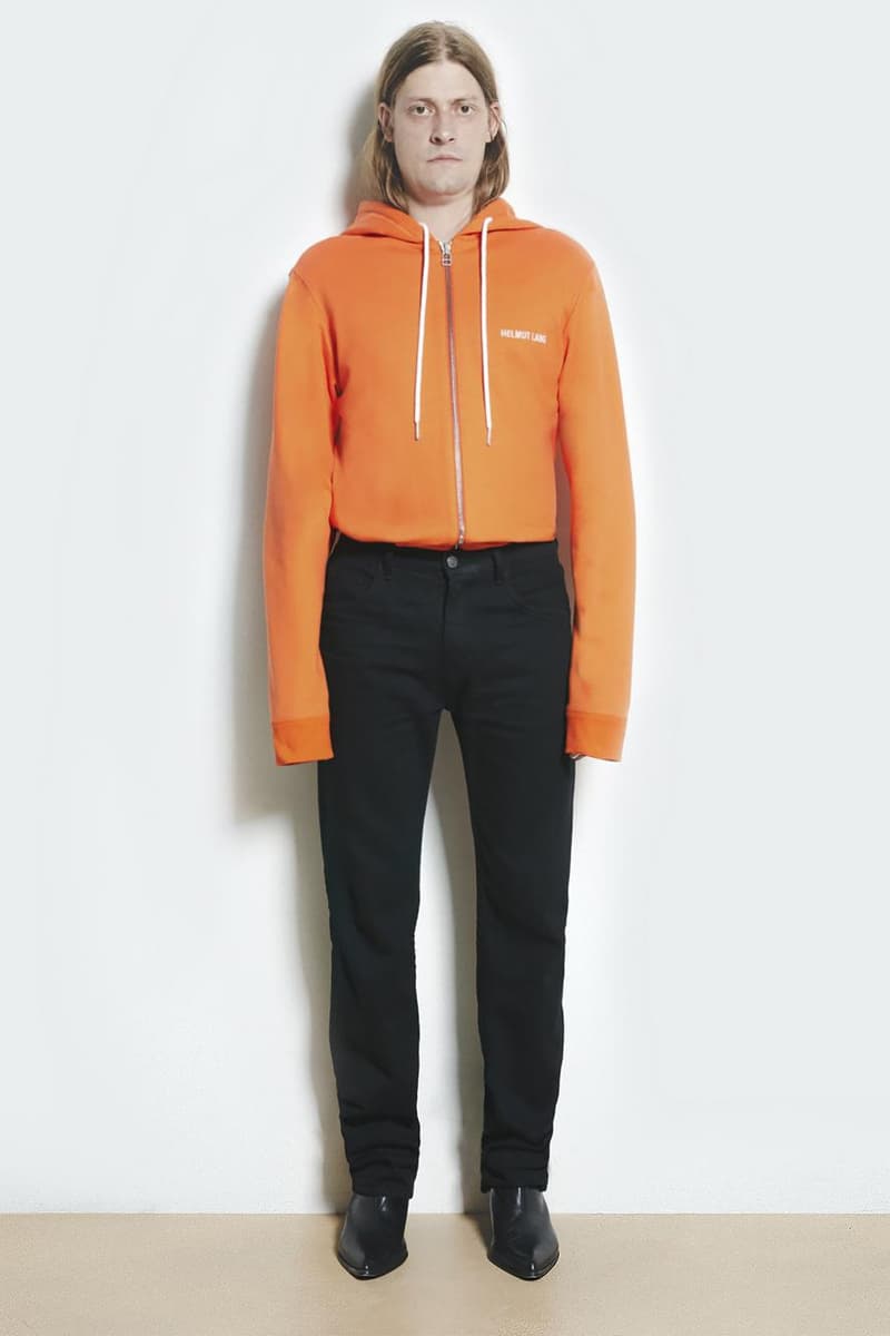 モードブームの再起をかけた Helmut Lang による 2018年リゾートコレクションが到着 苦渋を味わったランウェイからわずか3ヶ月で、モードとストリートの融合は成功となったのか？ フーディ ジップパーカ レザージャケット トレンチコート デニムパンツ