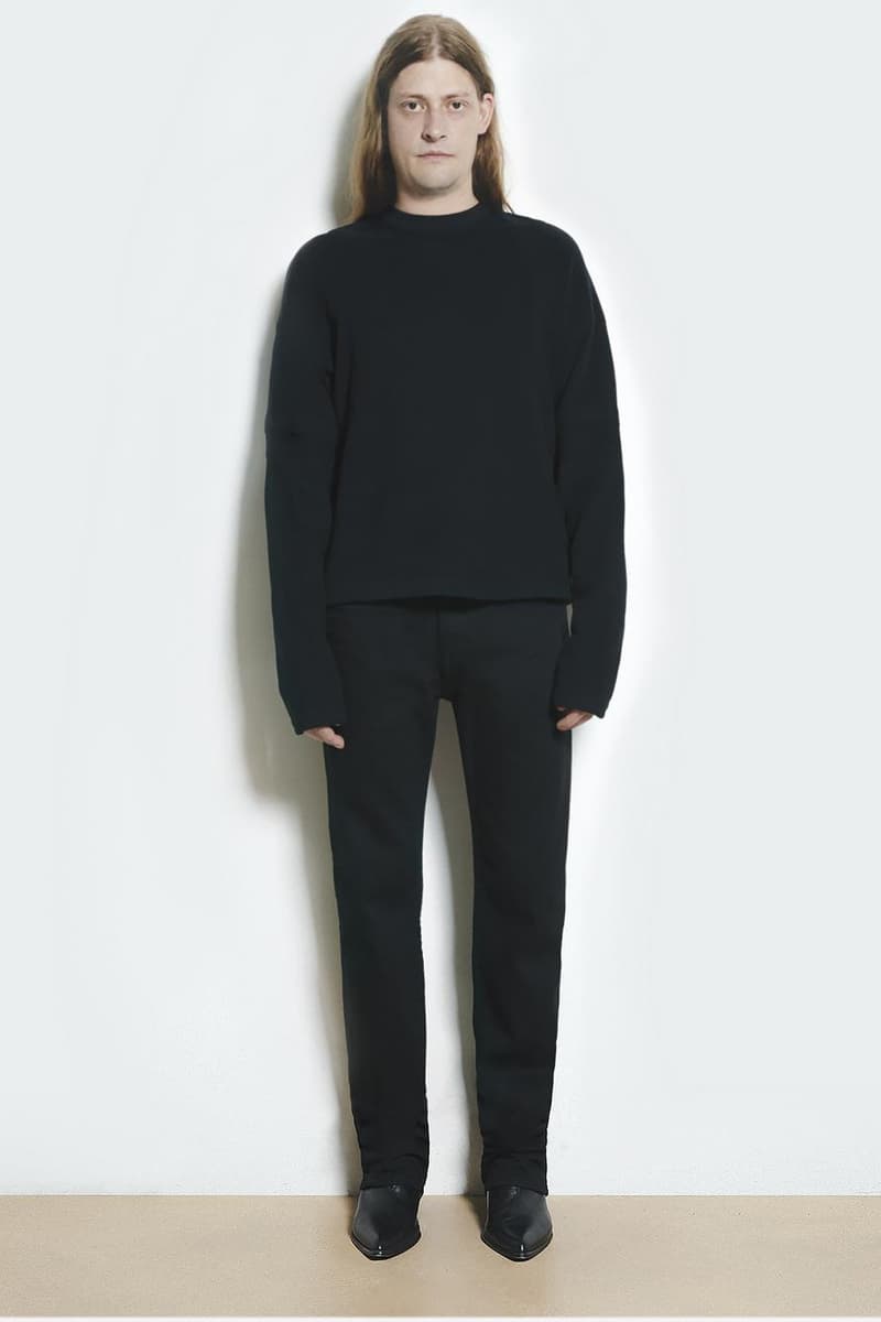 モードブームの再起をかけた Helmut Lang による 2018年リゾートコレクションが到着 苦渋を味わったランウェイからわずか3ヶ月で、モードとストリートの融合は成功となったのか？ フーディ ジップパーカ レザージャケット トレンチコート デニムパンツ