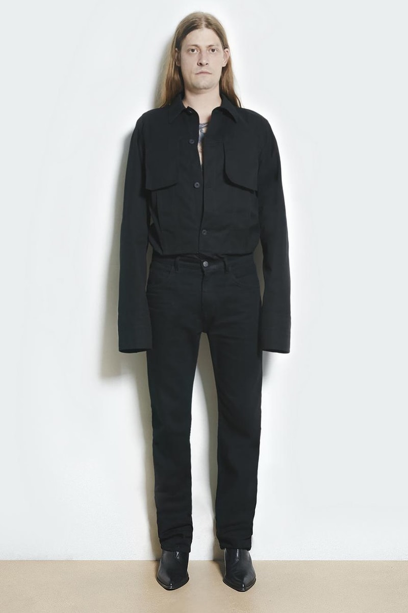 モードブームの再起をかけた Helmut Lang による 2018年リゾートコレクションが到着 苦渋を味わったランウェイからわずか3ヶ月で、モードとストリートの融合は成功となったのか？ フーディ ジップパーカ レザージャケット トレンチコート デニムパンツ