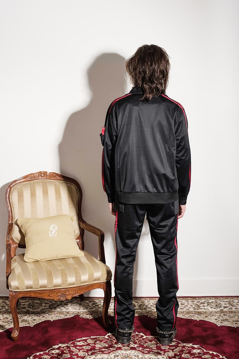 風変わりな80年代ロックスタイルを体現したミッドナイトスタジオ2017年秋冬コレクション 英国パンクバンドをモチーフに〈GUESS〉、〈Hawkers.Co〉とのコラボピースも織り交ぜたルックブック デニムセットアップ ユーティリティポケットベスト サングラス トラックスーツ