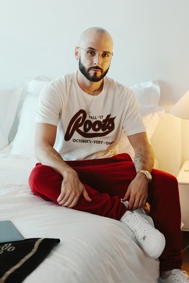 October's Very Own x Roots がスウェットを中心とするオールドスクールな2017年秋冬コレクションを発表