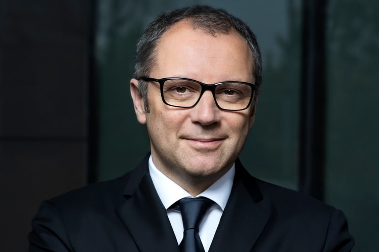 Interviews:CEO のステファノ・ドメニカリが語る Lamborghini の未来