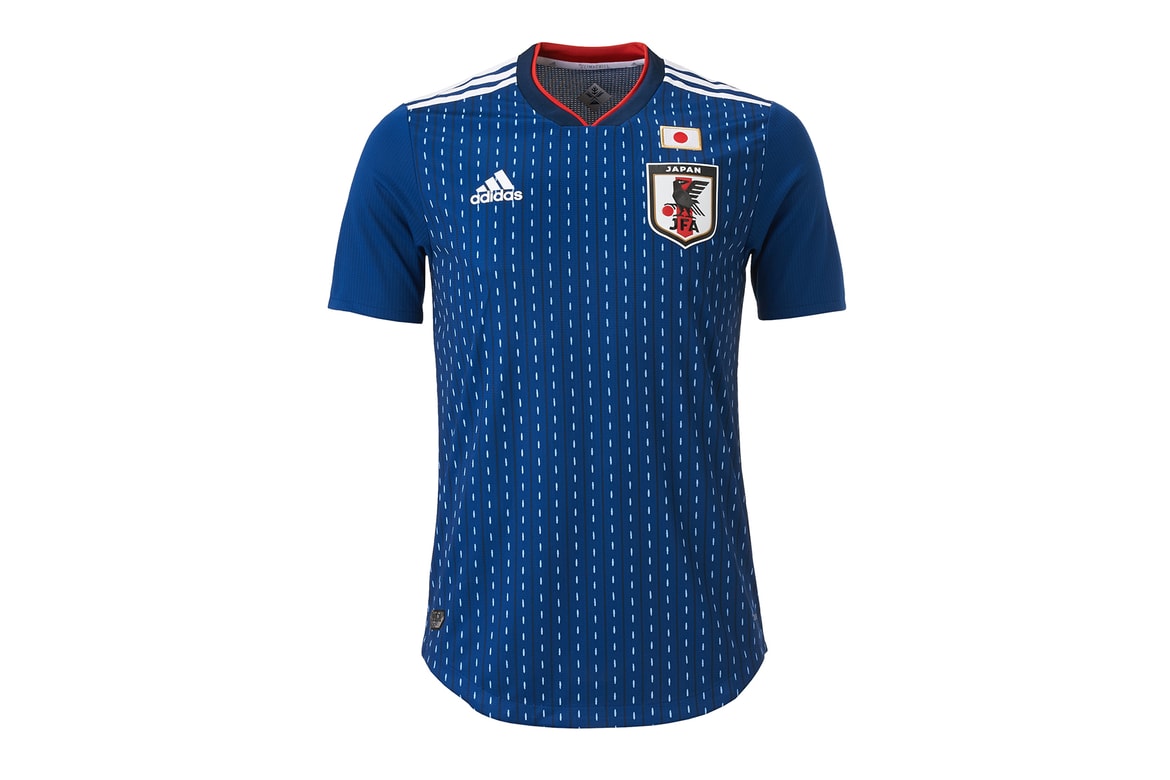 日本の伝統色と刺し子にインスパイアされたサッカー日本代表の新ホームユニフォームが公開 Hypebeast Jp 日本の伝統色と刺し子にインスパイアされたサッカー日本代表の新ホームユニフォームが公開 Hypebeast Jp