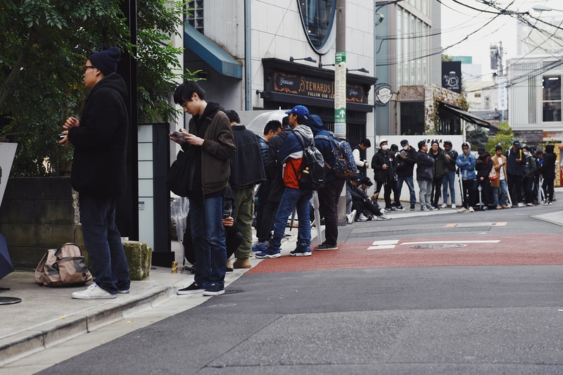 店内撮影にあわせて、同マーチのプロダクトデザイナーに『HYPEBEAST』が独占ゲリラインタビューを敢行 #THEDAMNPOPUP @ monkey time HARAJUKU に潜入