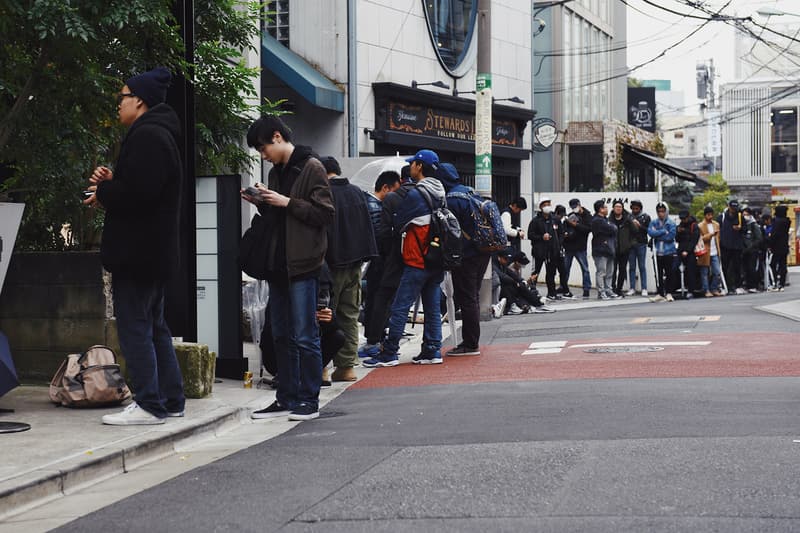 店内撮影にあわせて、同マーチのプロダクトデザイナーに『HYPEBEAST』が独占ゲリラインタビューを敢行 #THEDAMNPOPUP @ monkey time HARAJUKU に潜入