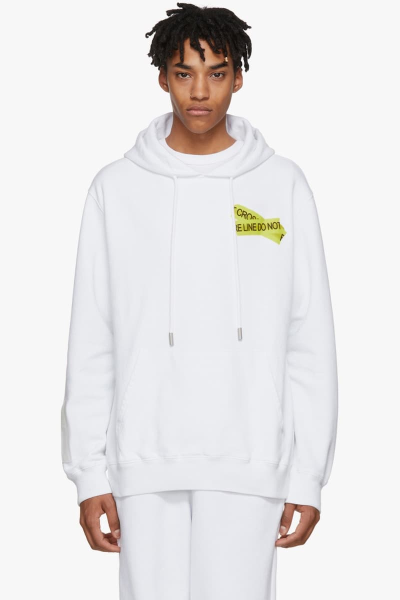 Off-White™ の新作 “Firetape” アイテムが続々登場
