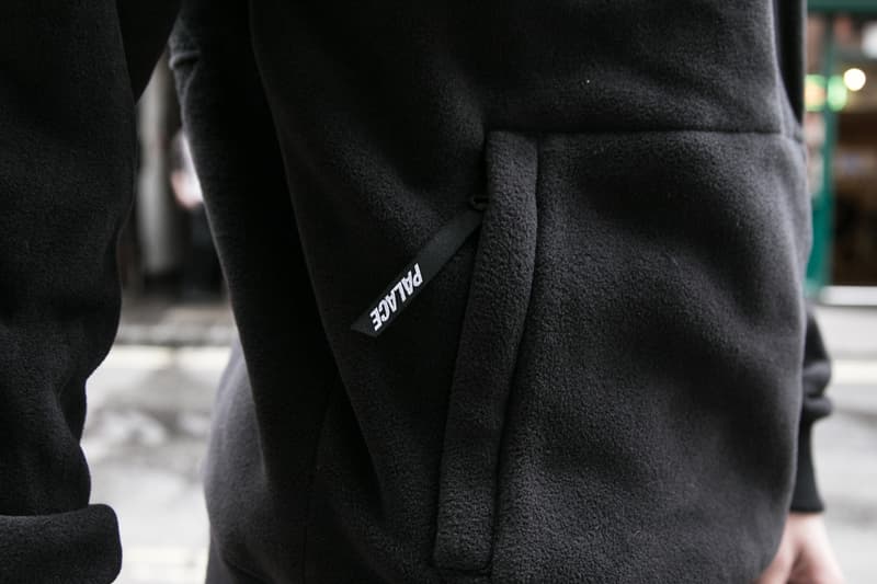 新境地を感じた Palace 2017年冬季コレクションのロンドンローンチをフォトレポートでお届け N-3Bやタクティカルベストなどミリタリーアイテムが人気の筆頭だった模様 パレス アウター 発売日 フーディ Tシャツ ロングスリーブ パーカ HYPEBEAST ハイプビースト ストリート ストリートウェア