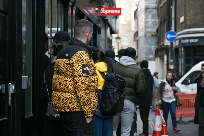 ロンドンにおける Supreme x Independent 最新コラボローンチの様子をお届け シュプリーム インディペンデント