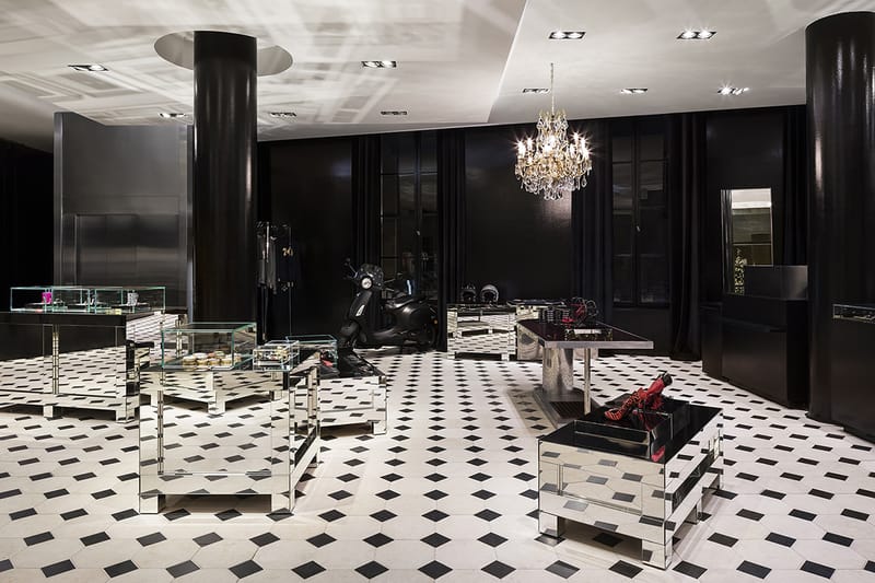 Saint Laurent より colette のラストを飾る新エクスクルーシブアイテムの数々が登場