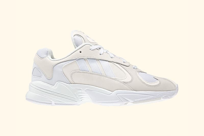 Yeezy Mafia より Desert Rat 500 と Wave Runner 700を融合させた最新モデルのビジュアルがリーク 1stデリバリーは、シックなクリームカラーと遊び心のあるマルチカラーの2色展開が濃厚か? アディダス Kanye West カニエ・ウェスト スリーストライプス Balenciaga バレンシアガ Triple-S Nike ナイキ Air VaporMax Air Max 97 HYPEBEAST ハイプビースト