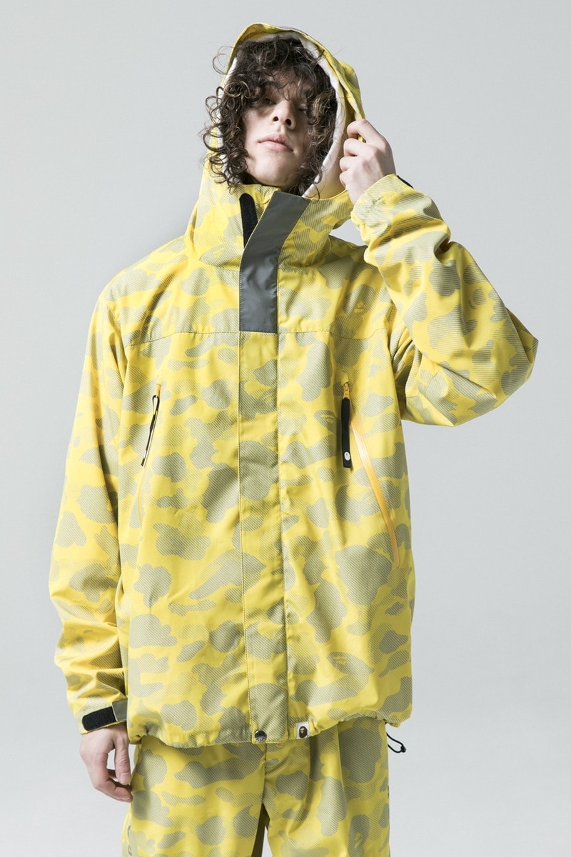 BAPE®︎ よりグラフィカルなシグネチャーモチーフに焦点を当てた2018年春夏ルックブックが到着 豊富な色合い、アイコニックな模様、選りすぐりの素材と三拍子揃った最新コレクションをチェック APE HEAD シャークモチーフ ベイプ HYPEBEAST ハイプビースト