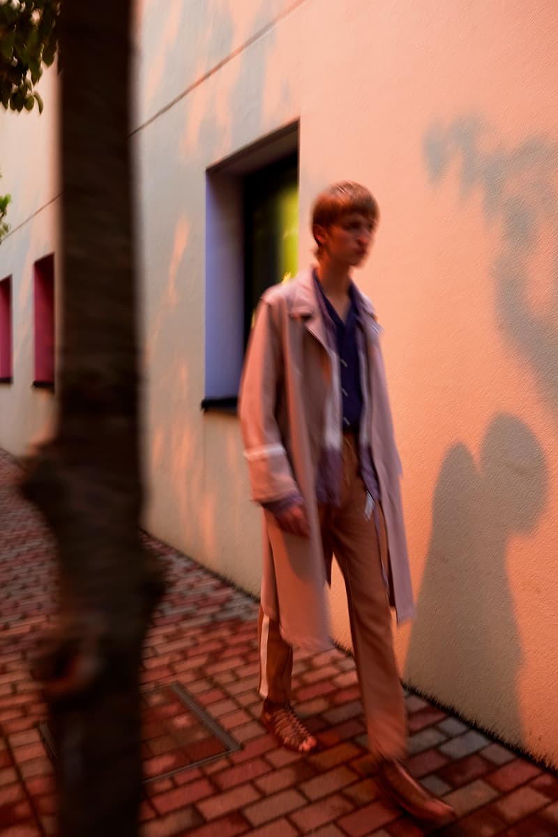 bukht より古典的なウェアを現代的に昇華させた2018年春夏ルックブックが到着 残像や赤みでクラシックファッションが栄えた時代の熱量を再現 GARDEN ガーデン O オー bukht ブフト エスニック トレンチコート ダブルブレストジャケット チャイナシャツ ショーツ デニムパンツ HYPEBEAST ハイプビースト