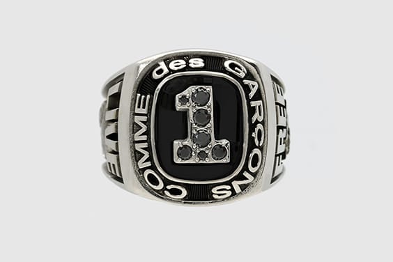 UPDATE：COMME des GARÇONS よりギフトシーズンにぴったりなチャンピオンリングが登場