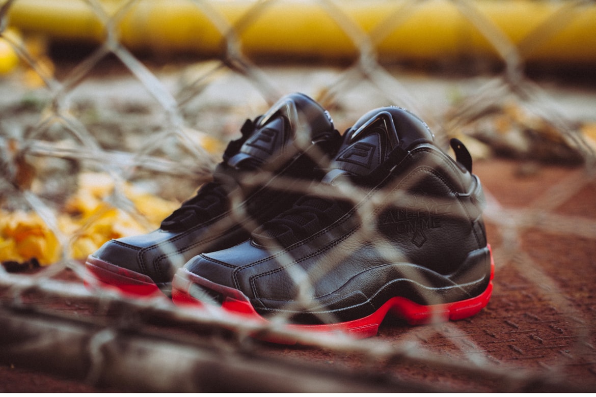 2pac の伝記映画にちなんだ限定版 Fila Gl96 の魅力と関連エピソードを紐解く Hypebeast Jp 2pac の伝記映画にちなんだ限定版 Fila Gl96 の魅力と関連エピソードを紐解く Hypebeast Jp