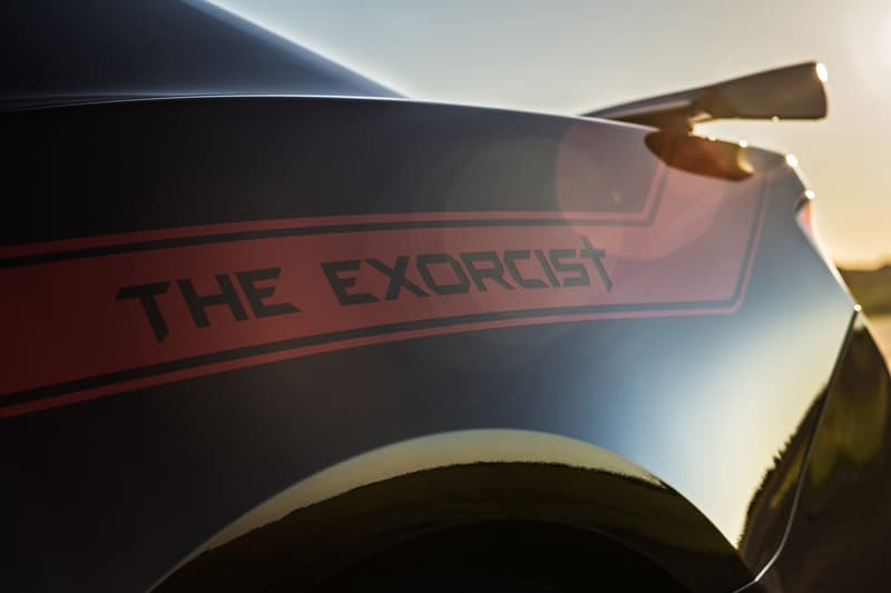 改造車界の猛者 Hennessey がスポーツクーペの象徴 Camaro を1,000馬力にチューンアップ 爆発的な加速を証明するテスト走行のオンボード映像はクルマ好きならずとも興奮すること間違いなし ヘネシー パフォーマンス カマロ Camaro ZL1 1LE 車 自動車 改造車 HYPEBEAST ハイプビースト