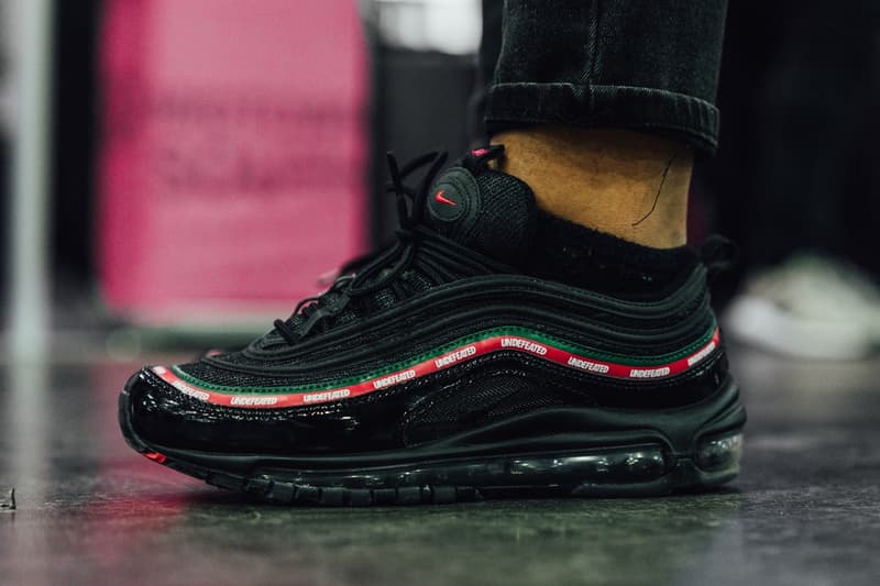 #OnFeet at NYC Sneaker Con 2017 〈ZARA〉による盗作疑惑で話題となった“あのモデル”も登場した“地球上最大のスニーカーショー”に潜入 Alexander Wang アレキサンダー・ワン adidas Originals アディダス オリジナルス Bball Lo Kanye West カニエ・ウェスト YEEZY BOOST Runner Nike Air Max Plus Aleali May アレイリ・メイ Air Jordan 1 HYPEBEAST HYPEBAE ハイプビースト