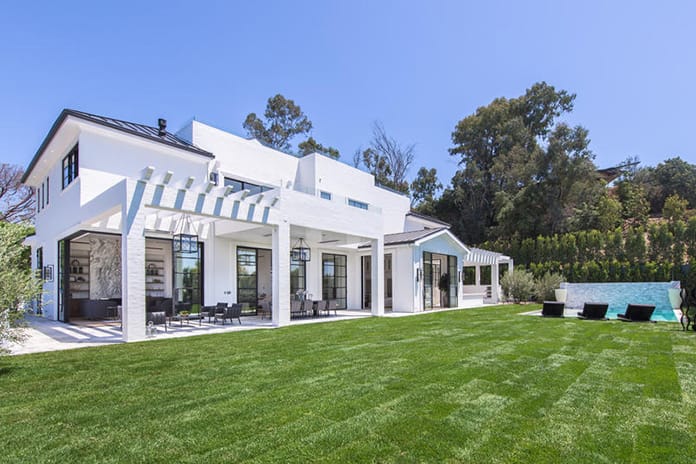 レブロン・ジェームズが購入した LA の2軒目の別荘が色々とキングすぎる