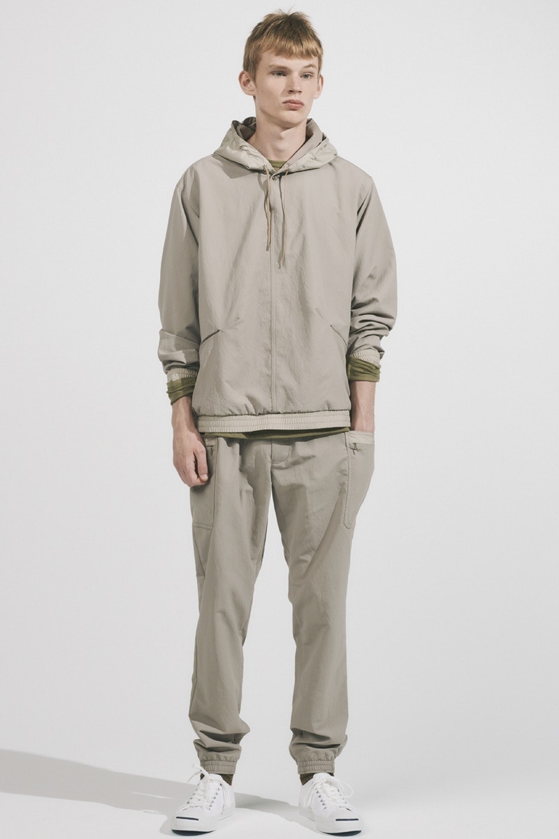 海で似合うカーキを体現した nanamica 2018年春夏コレクションが到着 “Khaki”をテーマにテクニカルな素材とミニマルデザインでマリンスタイルを構築 GORE-TEX®︎ クルーザージャケット ハーフコート ハーフジップフーディ Tシャツ クロップドパンツ HYPEBEAST ハイプビースト アウトドア ナナミカ