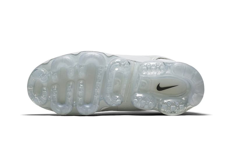 ナイキよりAir VaporMax “Chukka Slip”初見ホワイトカラーモデルのビジュアルが登場