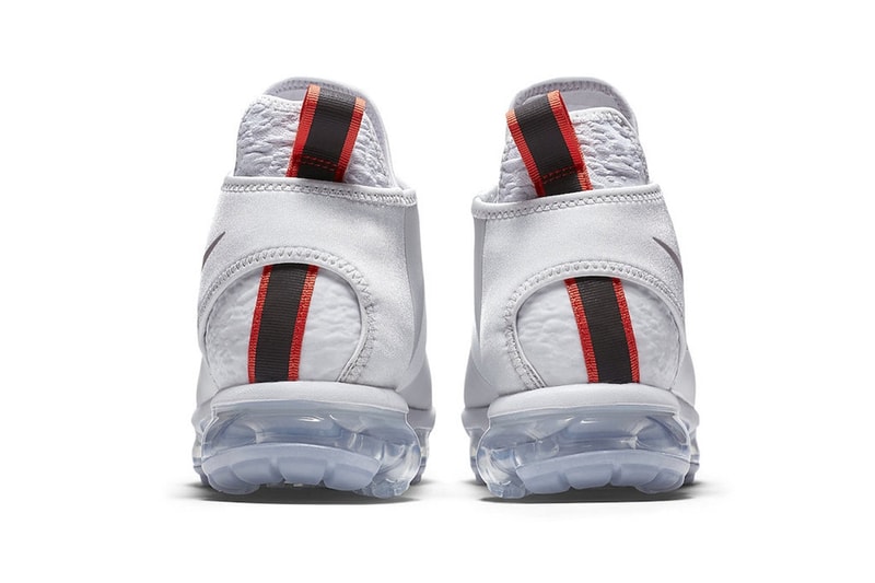 ナイキよりAir VaporMax “Chukka Slip”初見ホワイトカラーモデルのビジュアルが登場