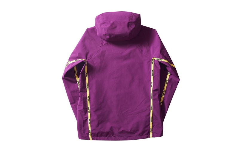 Palace より GORE-TEX®︎ を採用した色とりどりなマウンテンパーカが登場 両者のロゴを全面に押し出したイエローのシームテープでトレンド感をプラス