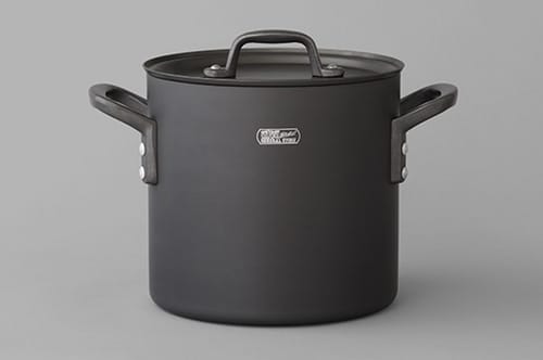 STÜSSY Livin’ GENERAL STORE からプロも納得のアルミ製ソースパン＆ストックポットが登場