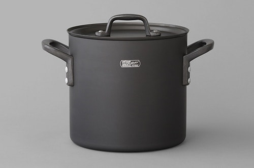 STÜSSY Livin’ GENERAL STORE からプロも納得のアルミ製ソースパン&ストックポットが登場