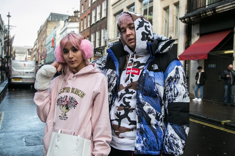 ボックスロゴフーディが登場した Supreme 2017年秋冬 #WEEK16 のフォトレポートがロンドンより到着 オリジナル屈指の人気を誇る注目アイテムの登場にストリートに溢れかえったヘッズたちのスタイリングも気合い十分