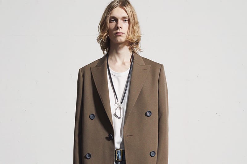 THE RERACS よりミニマルの概念を再構築した2018年春夏ルックブックが到着