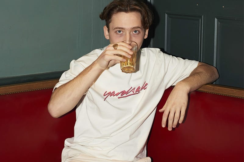 Yardsale よりレトロシックな佇まいに惹かれる2017年秋冬コレクションの1stルックが到着