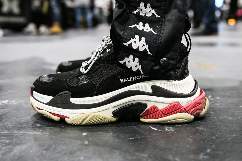#OnFeet at London Sneaker Con 2017 現在、転売市場で200万円前後で取引されている“あのコラボモデル”の撮影にも成功 ロンドン スニーカーコン adidas アディダス YEEZY BOOST 350 Balenciaga バレンシアガ Triple S AF-100 Lunar Force 1 “ACRONYM ‘17” Pharrell ファレル Chanel シャネル adidas NMD HYPEBEAST ハイプビースト