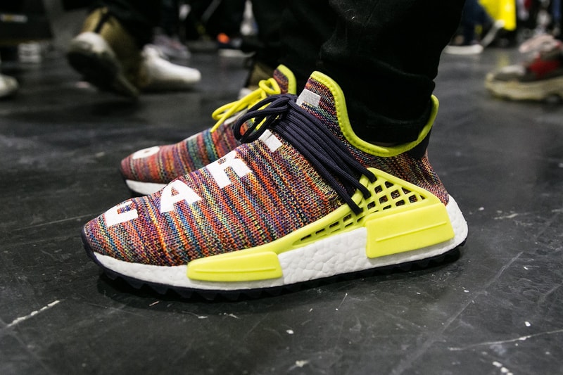 #OnFeet at London Sneaker Con 2017 現在、転売市場で200万円前後で取引されている“あのコラボモデル”の撮影にも成功 ロンドン スニーカーコン adidas アディダス YEEZY BOOST 350 Balenciaga バレンシアガ Triple S AF-100 Lunar Force 1 “ACRONYM ‘17” Pharrell ファレル Chanel シャネル adidas NMD HYPEBEAST ハイプビースト