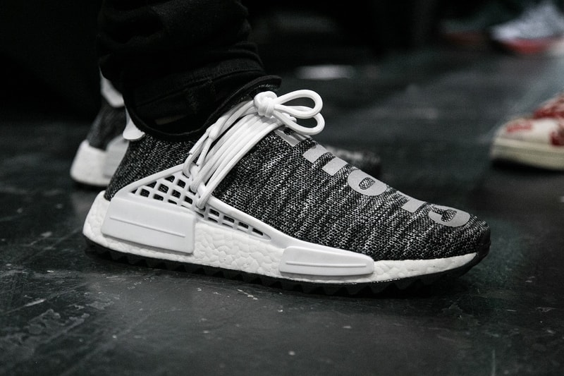 #OnFeet at London Sneaker Con 2017 現在、転売市場で200万円前後で取引されている“あのコラボモデル”の撮影にも成功 ロンドン スニーカーコン adidas アディダス YEEZY BOOST 350 Balenciaga バレンシアガ Triple S AF-100 Lunar Force 1 “ACRONYM ‘17” Pharrell ファレル Chanel シャネル adidas NMD HYPEBEAST ハイプビースト