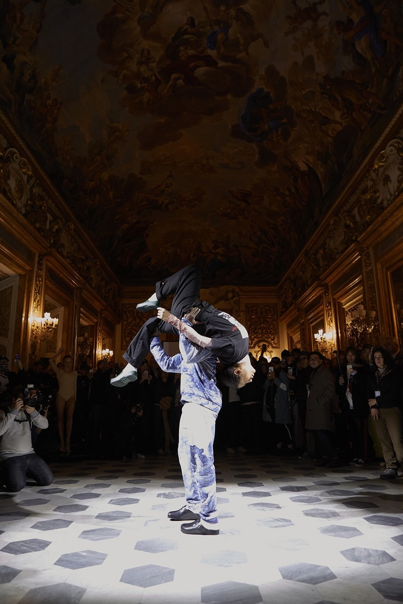 知名度急上昇中の 032c が Pitti Uomo 93 で初のアパレルコレクションを披露 ミリタリーとワークウェアを独自目線で解釈した“痒いところに手の届くアイテム”で媒体のアティチュードを表現
