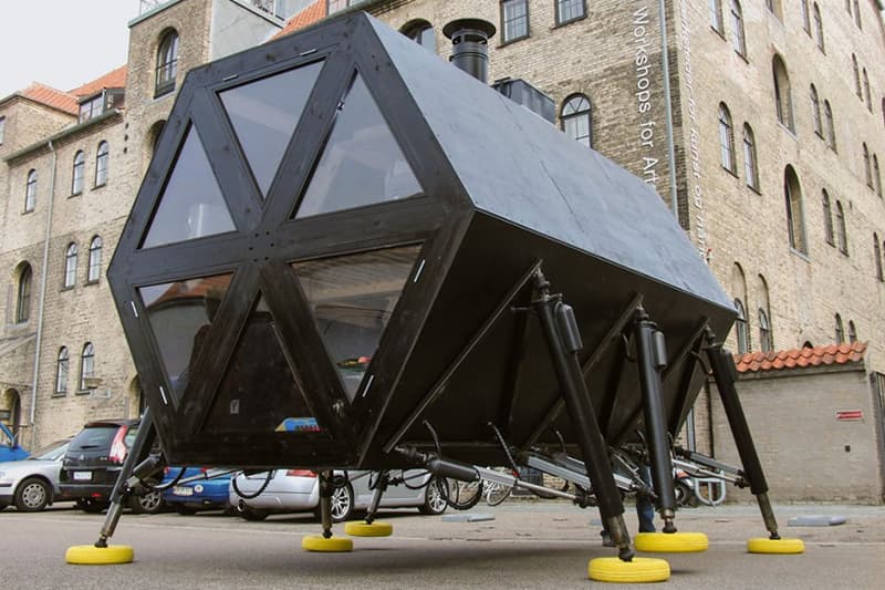 こんな所にも家が？場所に捉われない世界のミニマルなモバイルハウスの数々 モバイルハウス mobile house 移動式 住居 住宅 家 建築 水上 森 ミニマル コンパクト ハウス hypebeast