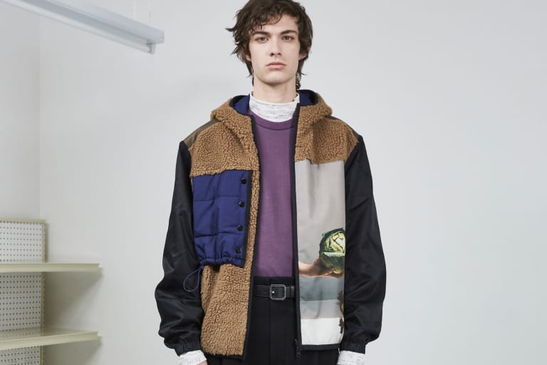 3.1 Phillip Lim よりフォーマルの中にも反骨心を随所に感じる2018年秋ルックブックが到着