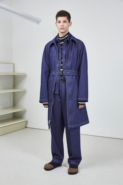 3.1 Phillip Lim よりフォーマルの中にも反骨心を随所に感じる2018年秋ルックブックが到着 丈感やグラフィックデザインでひと捻り加えたスタイリング術も必見 UGG®︎ アグ 3.1 Phillip Lim 3.1 フィリップ リム ダウンジャケット シャツ スウェットパーカ スラックス Romancing Reality 日常の中のロマンス HYPEBEAST ハイプビースト